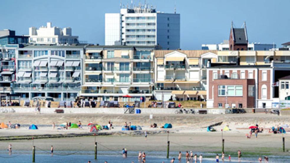 Die Feuerwehr hat zwei Hotelgäste auf der Insel Norderney aus einem defekten Fahrstuhl befreit. © Archivfoto: dpa