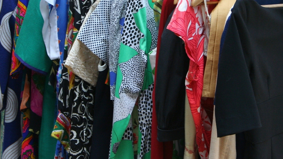 Es ist ein guter Zeitpunkt, den Kleiderschrank zu durchforsten. © Symbolfoto: Pixabay