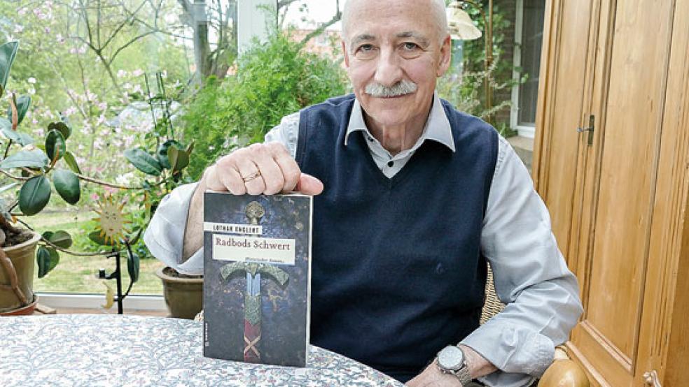 »Radbods Schwert« ist der Auftakt einer weiteren friesischen Trilogie des Bestseller-Autors Lothar Englert. © Foto: Jürgens