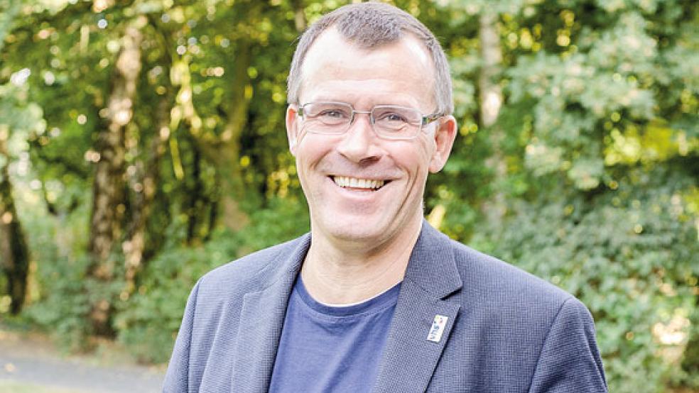 Wechselt von der Ems an den Bodensee: Detlev Maaß wird am 1. Juli die Leitung der Volkshochschule in Friedirichshafen übernehmen und Leer verlassen.  © Foto: Sebastian Schatz