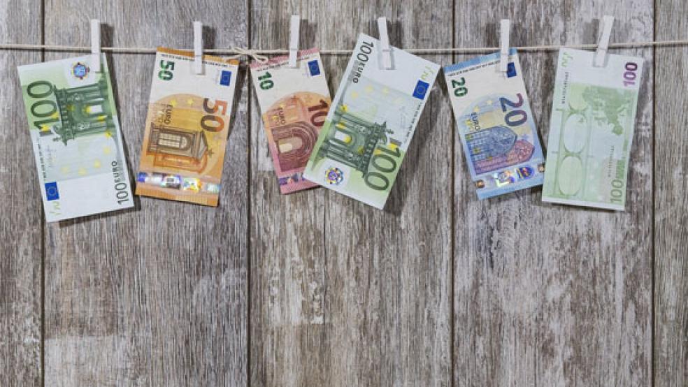Die laufenden Ausgaben der Gemeinde Jemgum werden nun vierteljährlich in einem Controlling-Bericht von Kämmerer Rainer Smidt veröffentlicht. © Foto: Pixabay