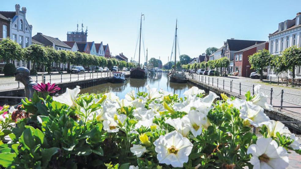 Der Hafen von Weener ist ein beliebtes Ausflugsziel. Aber in Corona-Zeiten sind Touristen eher Mangelware. © Foto: Boelmann