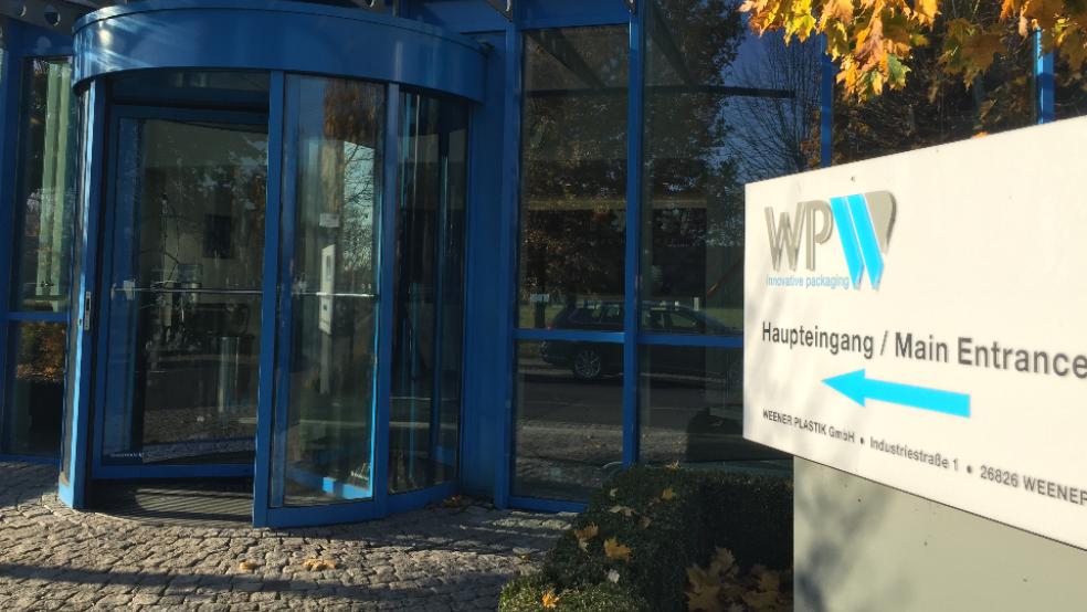 Bei Weener Plastik soll die Ausbildung im Werkzeugbau eingestellt werden. Die Bunder SPD-Landtagsabgeordnete Hanne Moddert fordert von der Firmenleitung eine Rücknahme der Entscheidung.  © Hanken