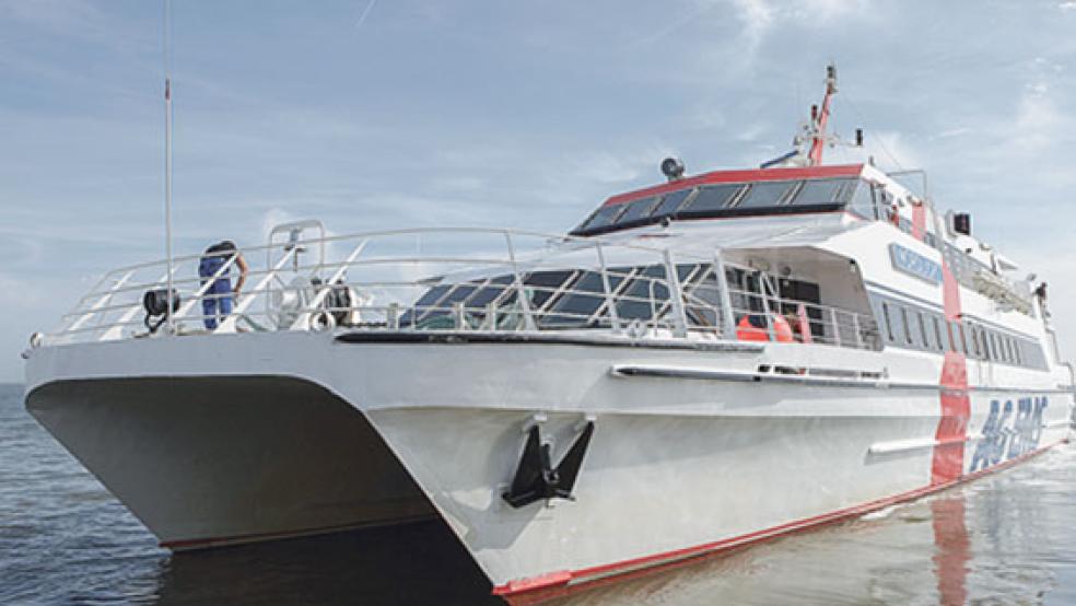 Der Katamaran MS »Nordlicht« der Emder Reederei AG Ems verbindet ab Sonntag wieder Ditzum und Borkum. © Foto: AG Ems