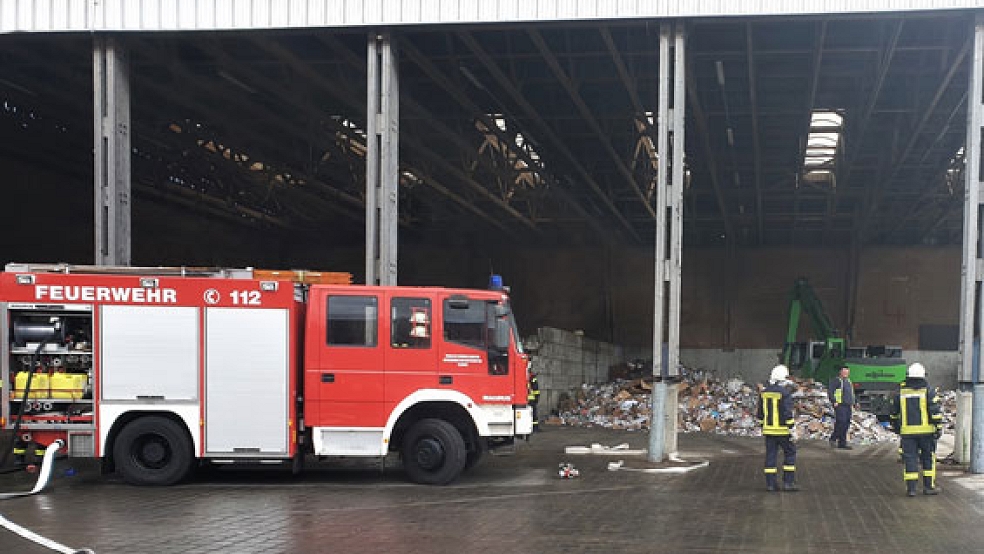 Durch das umsichtige Handeln von Betriebsangehörigen wurde ein größerer Schaden verhindert. © Foto: Feuerwehr Großefehn
