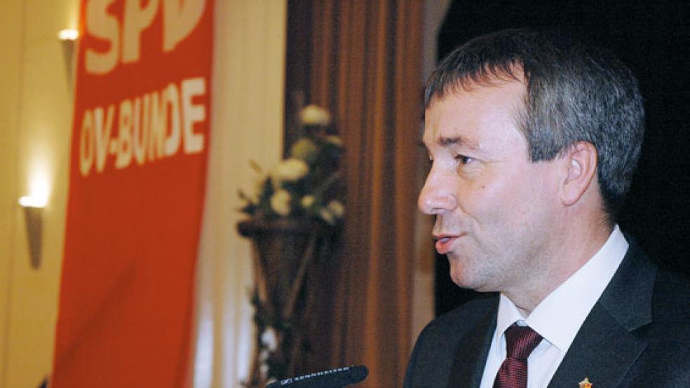 »Das ist enorm wichtig für Ostfriesland«, sagt der SPD-Abgeordnete Johann Saathoff. © Foto: RZ-Archiv