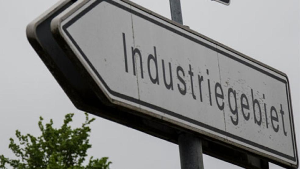 Die Erweiterung des Gewerbegebiets am Stadtrand von Weener schreitet voran. Alle Flächen an der neuen Stichstraße »Am Mühlentief« sind mittlerweile verkauft. © Foto: Hanken