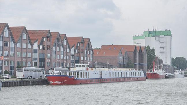 Flusskreuzfahrtschiff »Frederic Chopin« machte Station in Leer