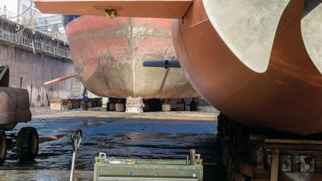 Alle Liegeplätze der Werft sind derzeit belegt