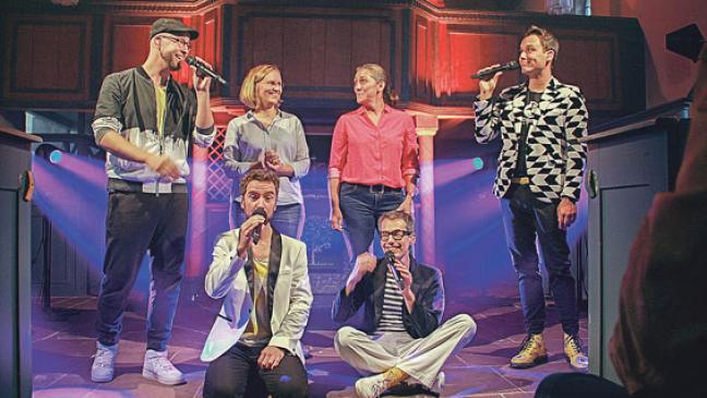 »Maybebob« singt vor der Mühle