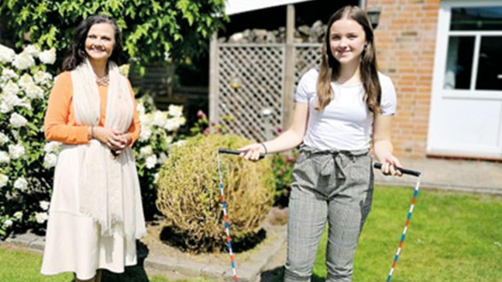 Gitta Connemann wählte die Schülerin Martje Tabeling für das Parlamentarische Patenschaftsprogramm aus. Ausschlaggebend war das ehrenamtliche Engagement der Rope-Skipperin. © Foto: Büro Connemann