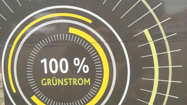 Elektroautos fast mehr als  verdoppelt