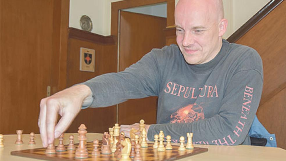 Uwe Hansen spielte zuletzt weniger traditionell am Brett, sondern meistens online. © Foto: Hilbrands