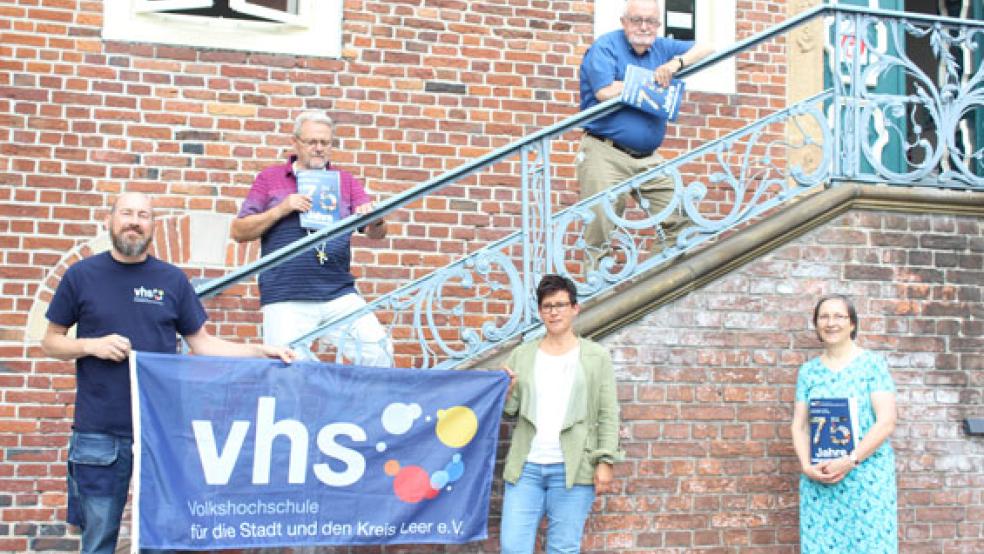 Bei der Vorstellung des neuen Programm gaben die Verantwortlichen der VHS Auskunft über die corona-bedingten Ausfälle der Einrichtung. © Foto: Berents