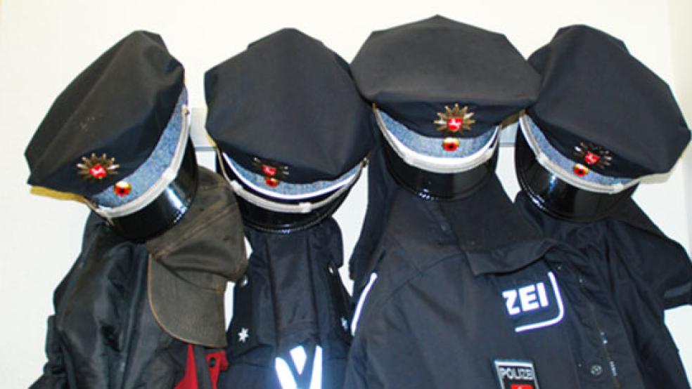 In einem Treppenhaus am Conrebbersweg in Leer gerieten mehrere Beteiligte aneinander. Die Polizei musste einschreiten. © Foto: RZ-Archiv