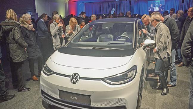 Neues Elektro-Auto rettet Emder Jobs