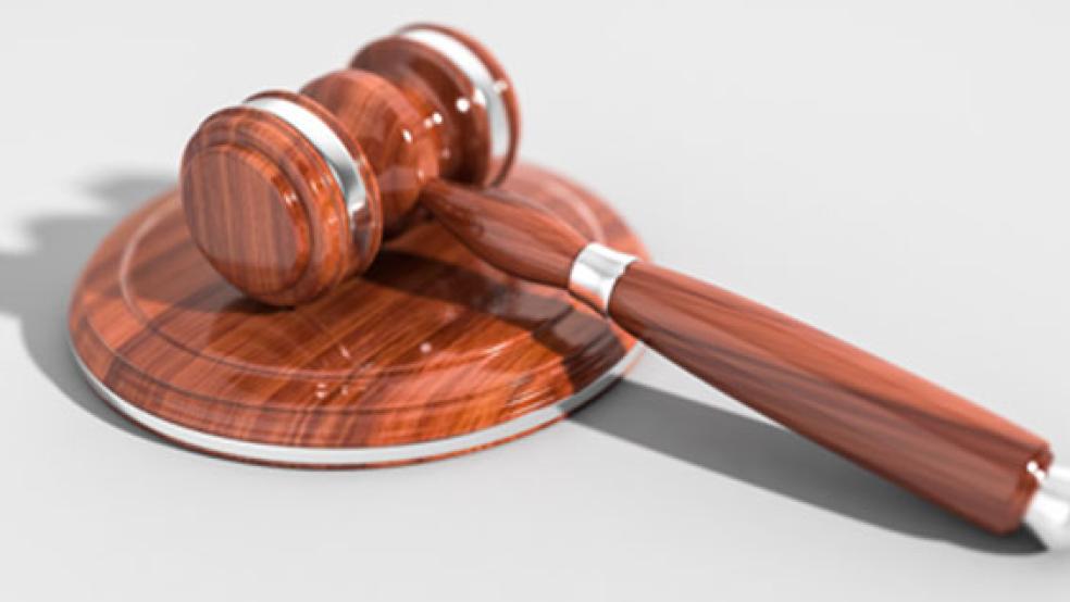 Ein 66-jähriger gebürtiger Hamburger wurde im Berufungsverfahren am Landgericht Aurich wegen Betrugs zu einer Freiheitsstrafe von vier Jahren verurteilt. © Foto: Pixabay