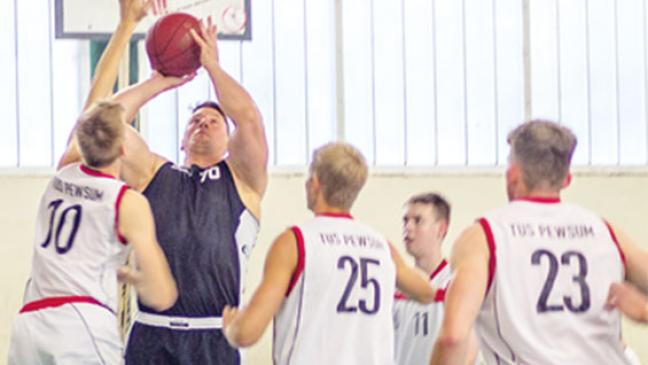 TuS-Basketballer fliegen aus dem Pokal