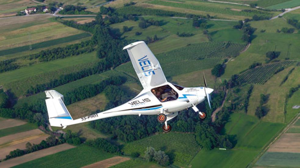 Elektrisch Fliegen von Zürich bis Norderney mit dem weltweit ersten, zugelassenen Elektroflugzeug, der Pipistrel Velis. © Foto: Verein Freunde der Elektromobilität