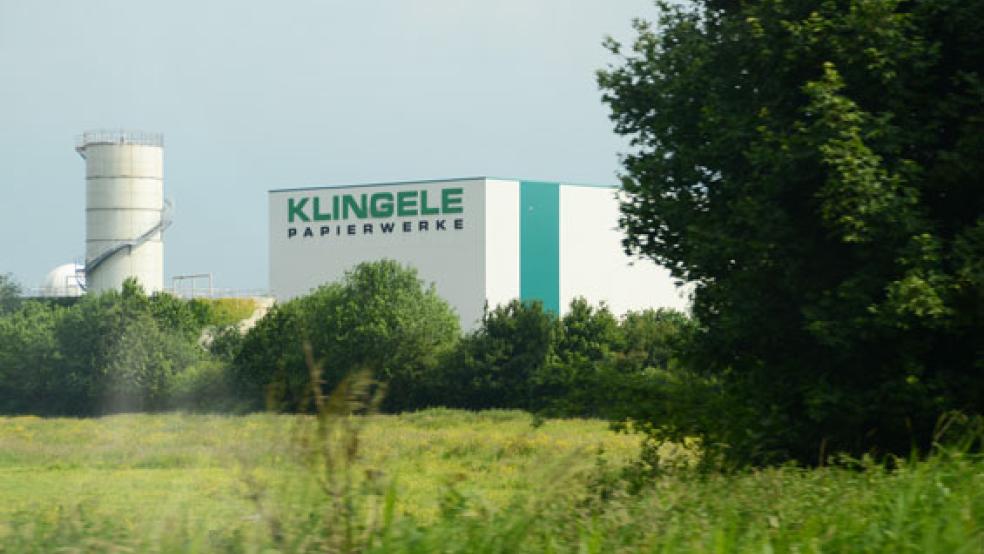 Gleich zweimal fing heute eine Maschine der Klingele-Papierfabrik Weener Feuer. © Foto:RZ-Archiv