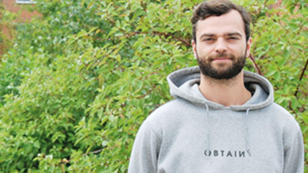 Daniel Müller berät Studieninteressierte. © Foto: Hochschule