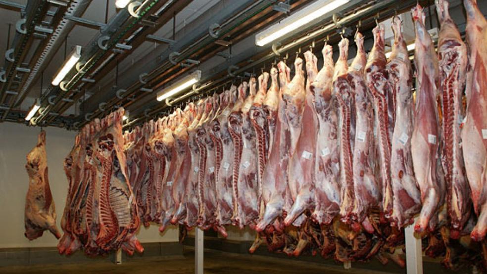 Die Gruppe »Moin/ Die Linke« im Kreistag setzt sich dafür ein, dass im Leeraner Kreisgebiet ein Schlachthof, in Zusammenarbeit mit der Fleischerinnung, der Berufsschule, der Landwirtschaftskammer und den noch existierenden Schlachtereien eingerichtet wird. © Symbolfoto: Pixabay