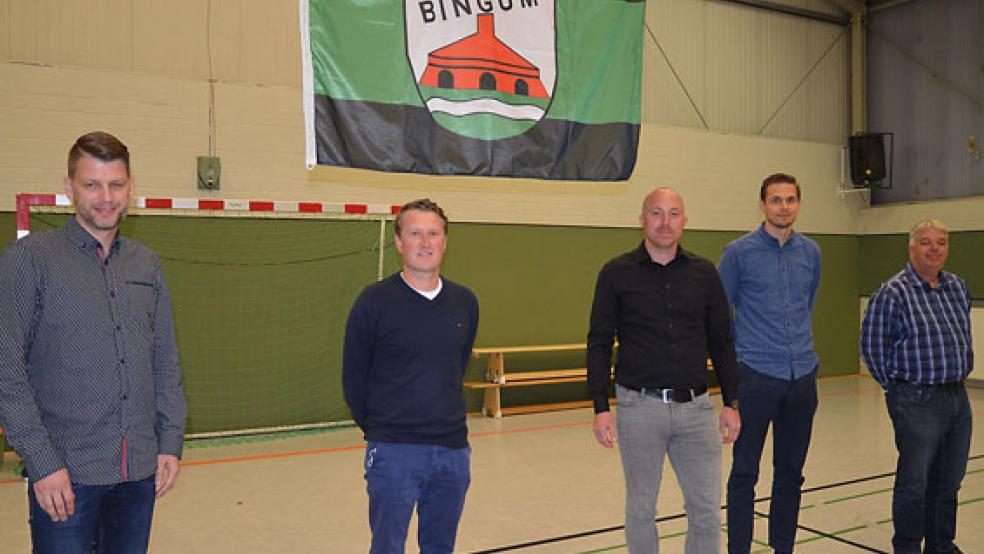 Der neue Vorstand des BSV Bingum: Ingo Tergast (Schriftwart), Jann Ubbens (2. Vorsitzender), Matthias Frikke (Vorsitzender), Henning Albers (3. Vorsitzender) und Carsten Kempen (Kassenwart). © Fotos: Ammermann