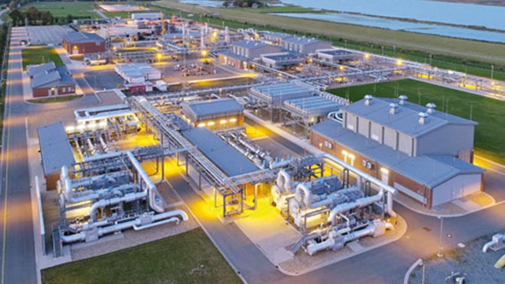 Das Astora-Gelände zwischen der Landesstraße 15 und dem Emsdeich. © Foto: Gazprom Germania