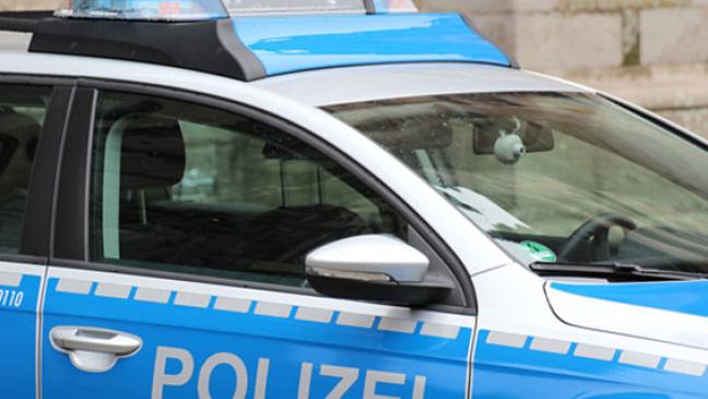 Passanten von Jugendlichen attackiert