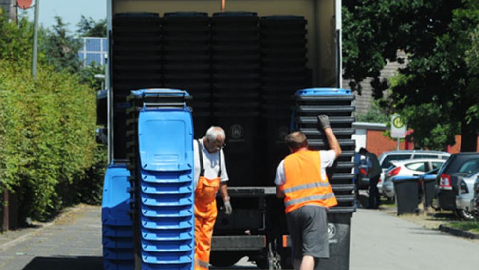 Der Betriebsausschuss Abfallwirtschaft des Landkreises Leer hat sich dafür ausgesprochen, zum 1. April 2022 die »Blaue Tonne« einzuführen.  © Foto: Wolters 