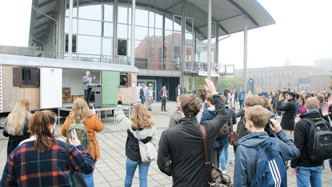 1020 neue  Studenten  begrüßt