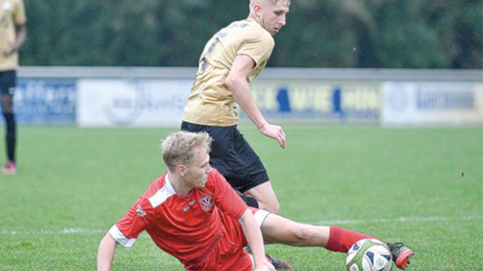 Die Mannschaft des TV Bunde II/U23 drehte gegen die SG Kickers Leer erst das Spiel und musste dann ein unglückliches Unentschieden hinnehmen. © Foto: Bruins