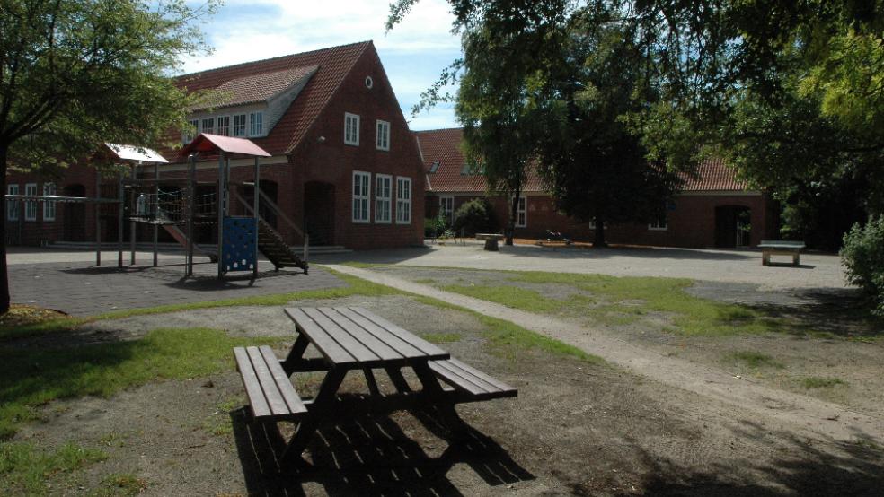 An der Grundschule in Jemgum hält sich der Unterrichtsausfall durch die angeordnete Quarantäne wegen des Beginns der Herbstferien in Grenzen. © Foto: Szyska