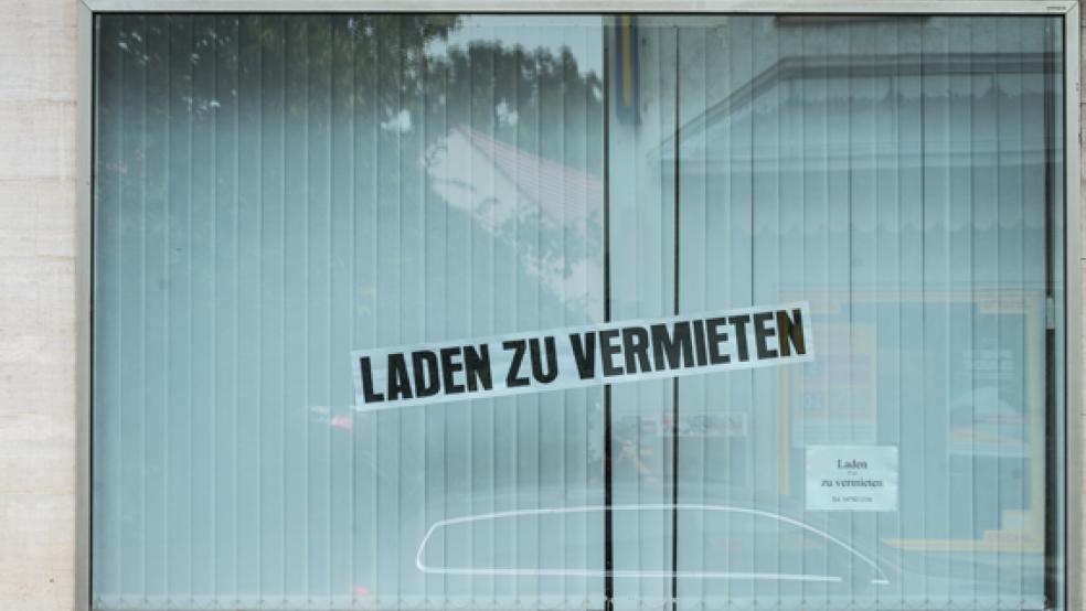 Leerstand vermeiden - Die UWG Weener setzt auf die Unterstützung der lokalen Geschäftswelt in der Stadt. © Foto: Weigel/dpa