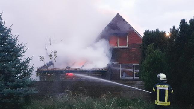 Wohnhausbrand: Keine Verletzten in Ditzumerverlaat