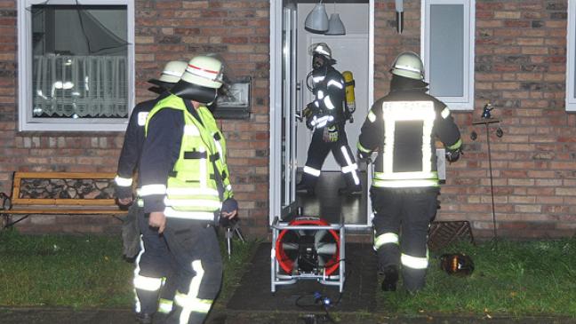 Vater und Tochter aus Rauch gerettet
