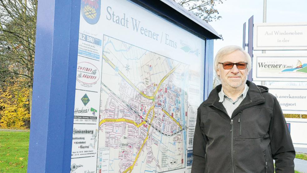 »Ein Schwachpunkt ist, dass wir in der Innenstadt kein Textil- und Schuhgeschäft mehr haben«, sagt Evert Pastoor. Er ist der Vorsitzende der Werbegemeinschaft in Weener. © Foto: Boelmann