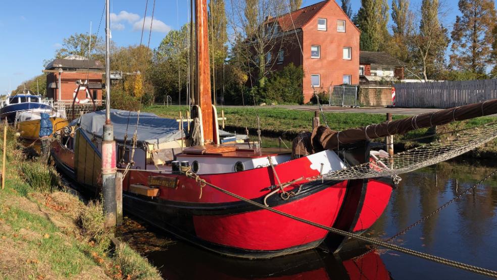 Bis hinter die Schleuse in Rhauderfehn schaffen es immer weniger Boote: Schlick macht den Fahrern Probleme. © Foto: Janßen