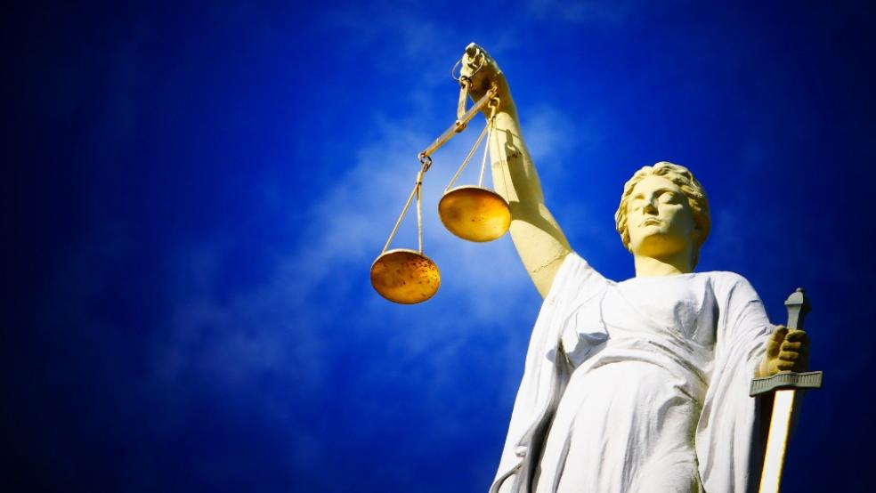 Am Landgericht in Aurich muss sich ab morgen ein amtsbekannter Stalker wegen einer Messer-Attacke verantworten. © Foto: Pixabay