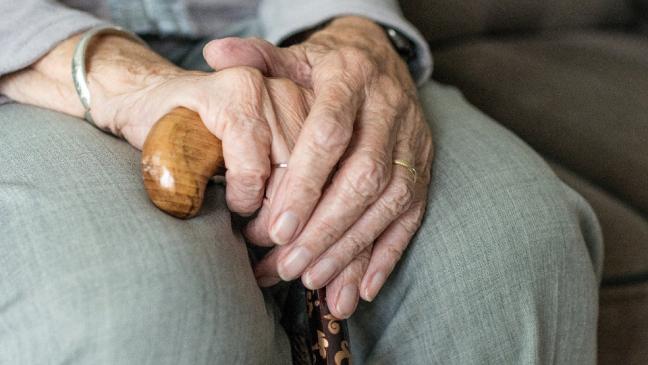 Broschüre gegen Einsamkeit im Alter