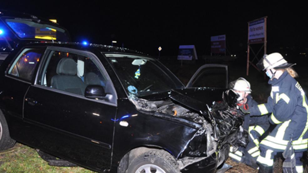 Der VW Lupo der Weeneranerin wurde bei dem Unfall schwer beschädigt. © Foto: Wolters