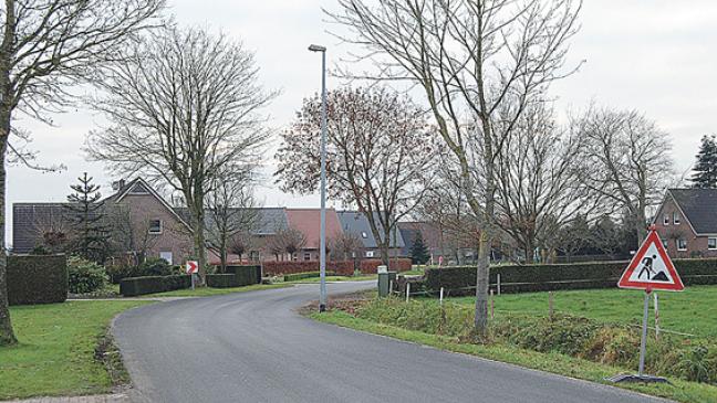 Stadt stellt neue Laternen auf