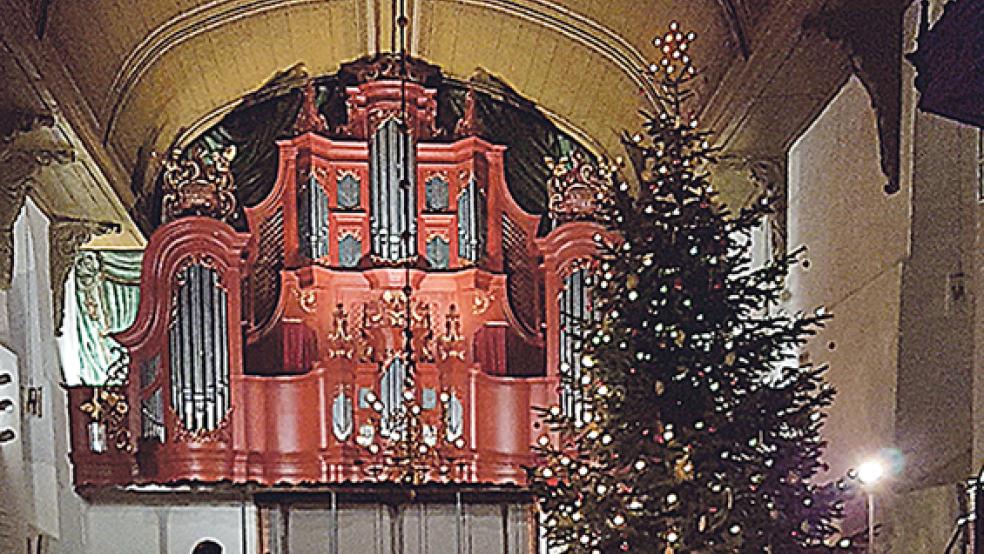 Die Georgskirche ist für die Musikalischen Andachten festlich geschmückt. © Foto: privat