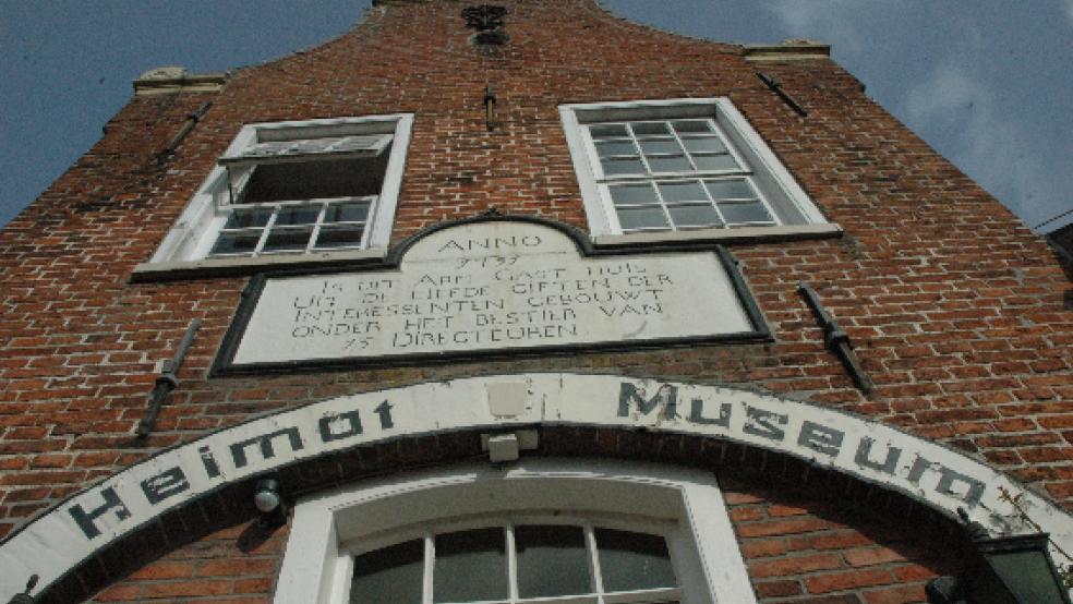 Das Heimatmuseum Rheiderland an der Neuen Straße in Weener wurde 1791 ursprünglich als Armenhaus gebaut und diente später als Altersheim. © Foto: Szyska