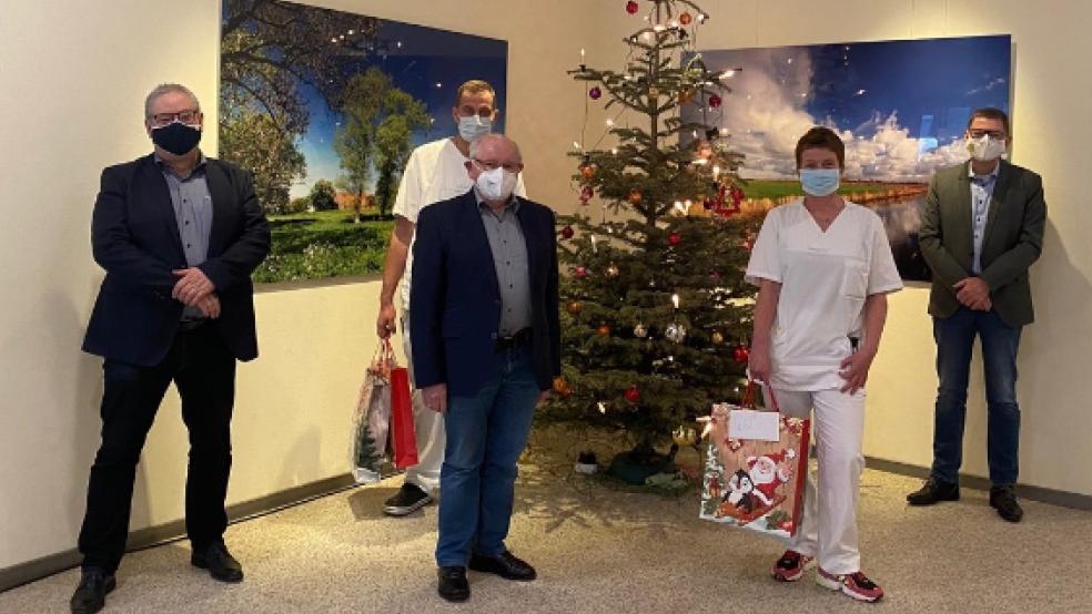 Im Bild von links: Holger Glienke, Thomas Lücht, Jakobus Baumann, Claudia Moddermann und Achim Schwannecke. © Klinikum