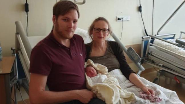 Neujahrsbaby kommt aus Weener