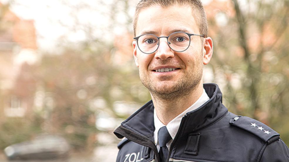 Freut sich auf seine neue Aufgabe: Alexander Möller leitet seit Anfang des Jahres das Zollamt in Papenburg. © Foto: Zoll