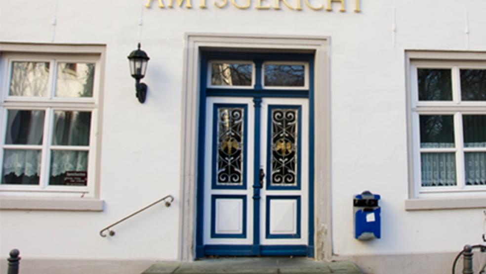 Vor dem Amtsgericht in Aurich muss sich eine Heimleiterin aus Norderney wegen des Verdachts der Untreue verantworten. Sie soll mit Taschengeld von Heimbewohnern Finanzlöcher gestopft haben. © Archivfoto: Hanken