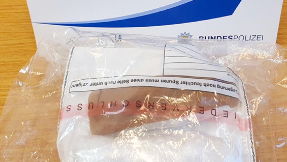 Beutel mit den in Weener beschlagnahmten Drogen. Ihr Wert wird auf 13.000 Euro geschätzt. © Foto: Bundespolizei