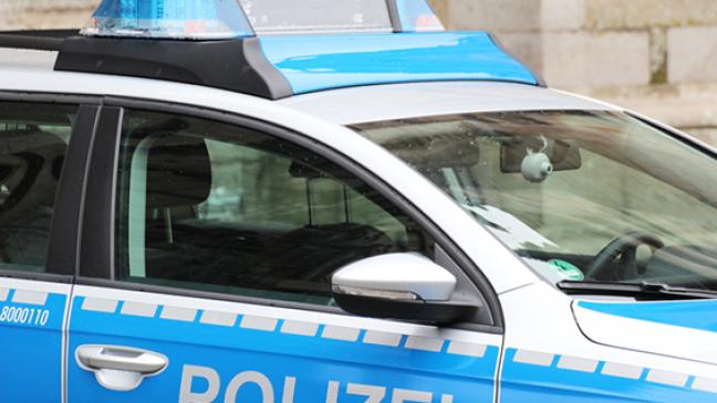Lkw blockiert nach Brand Autobahn